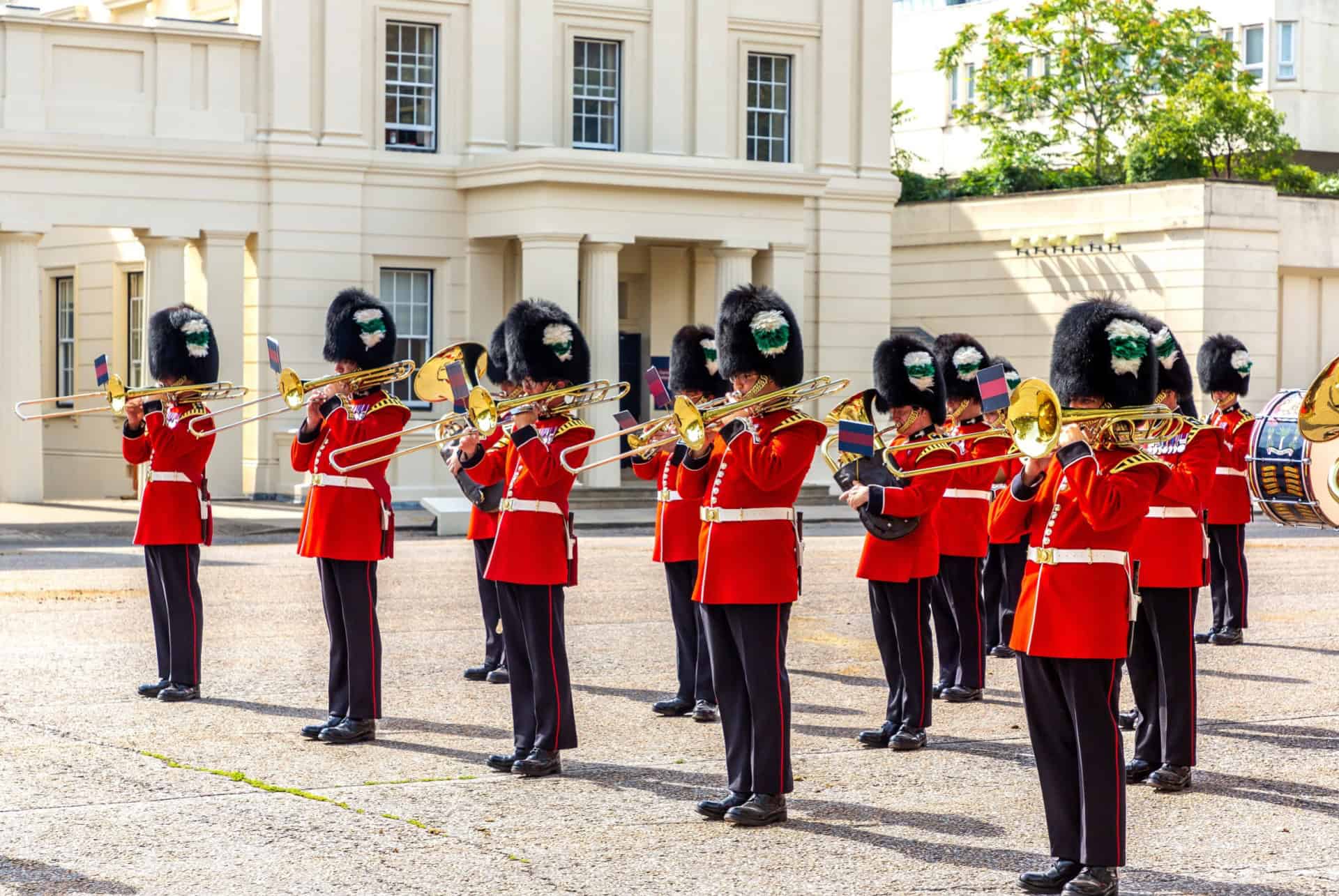 ceremonie releve de la garde