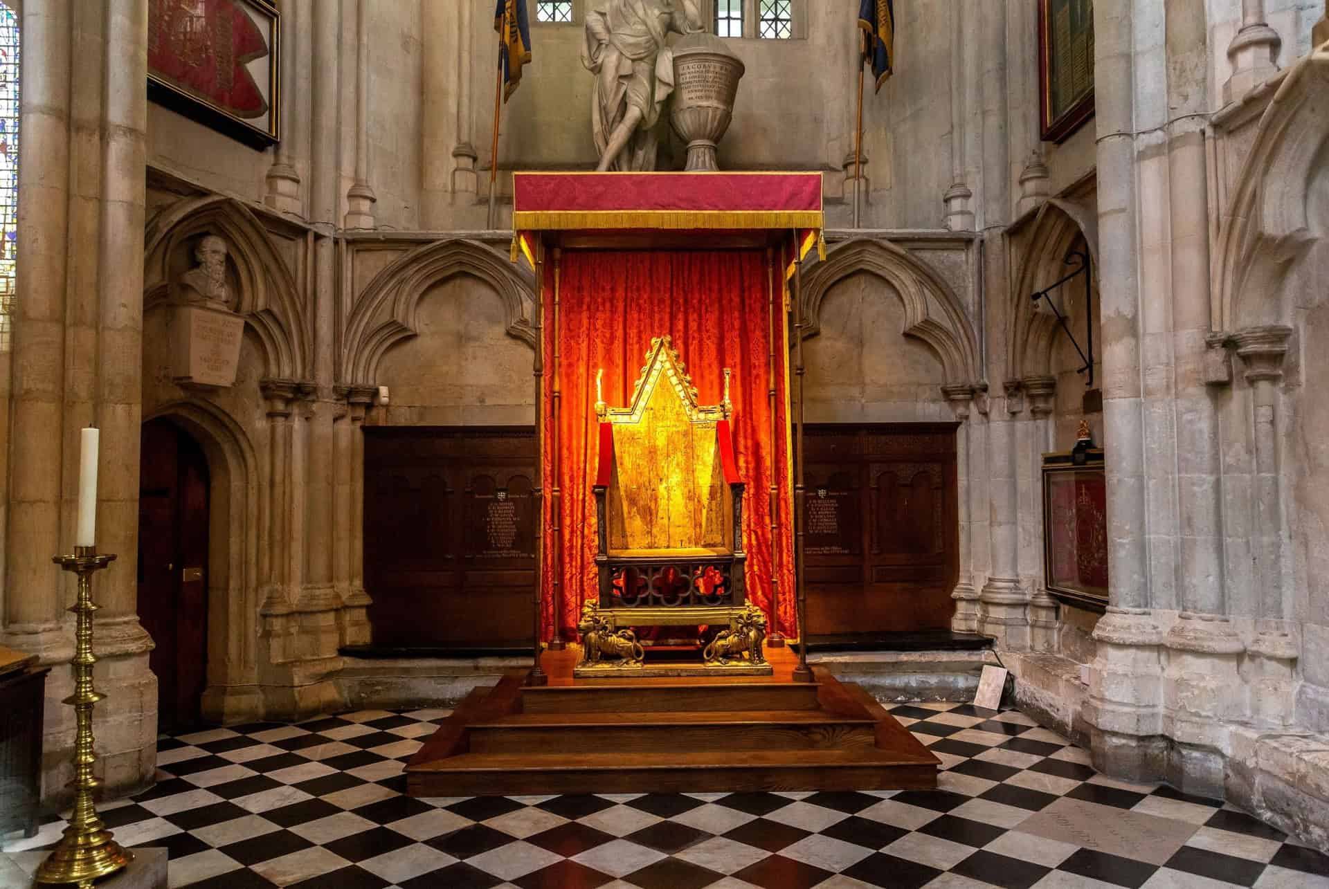 trone de couronnement abbaye de westminster