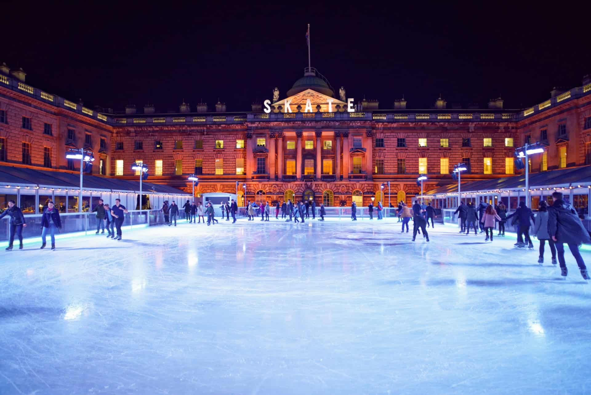 patinoire somerset house londres en janvier patinoire somerset house