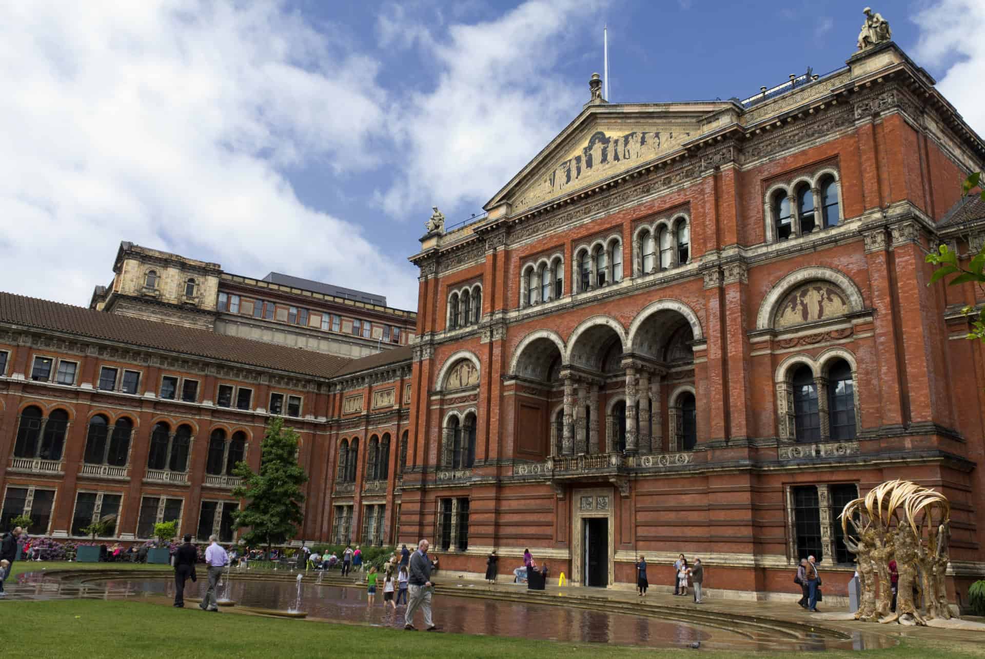 victoria and albert museum