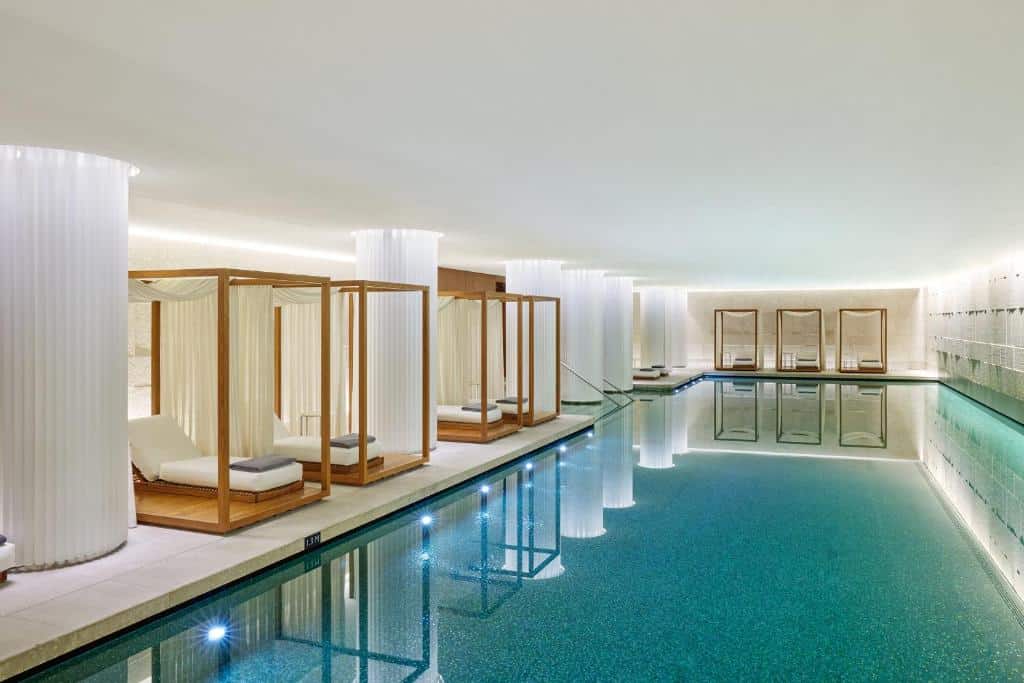 bvlgari hotel london piscine