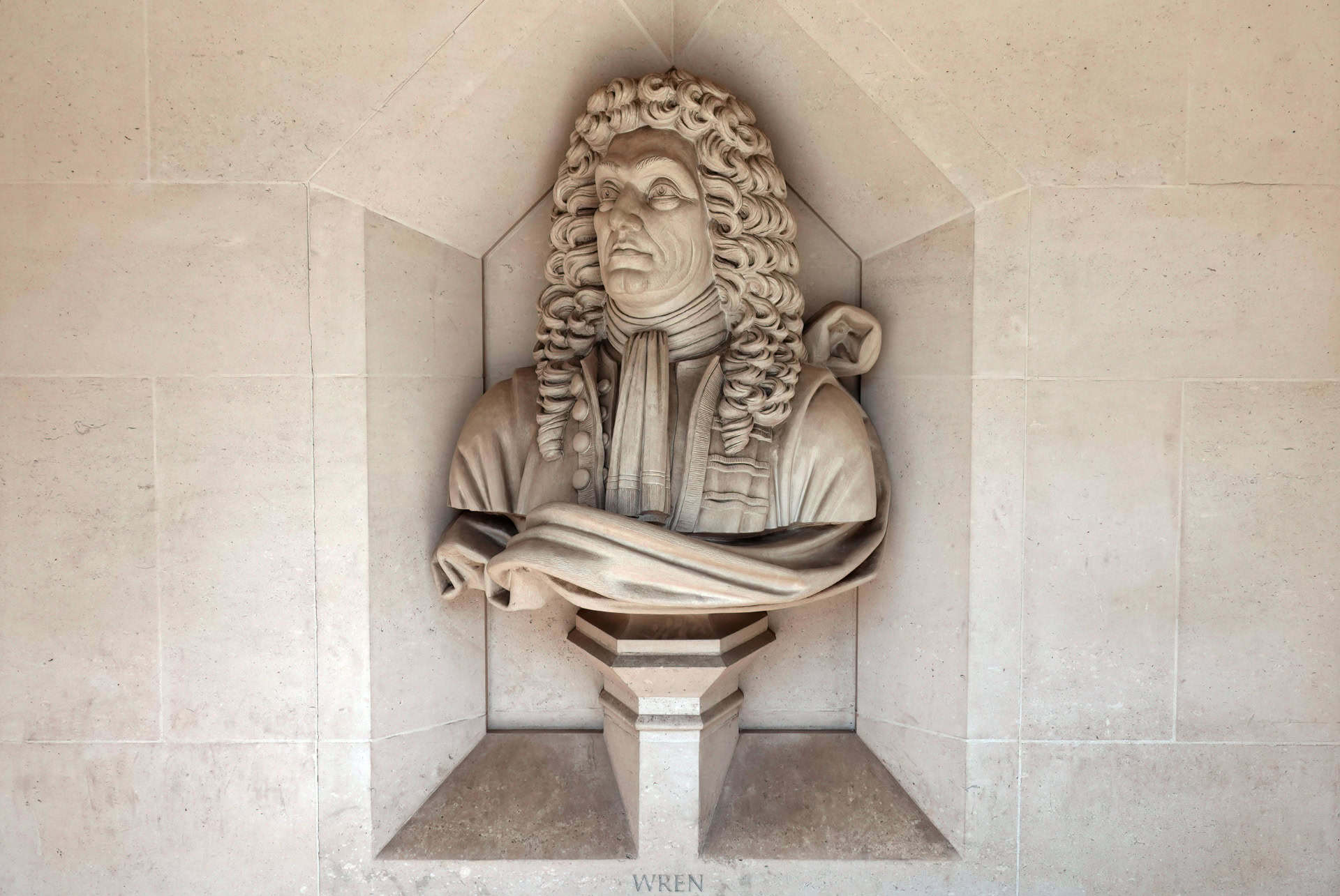 statue architecte sir christopher wren