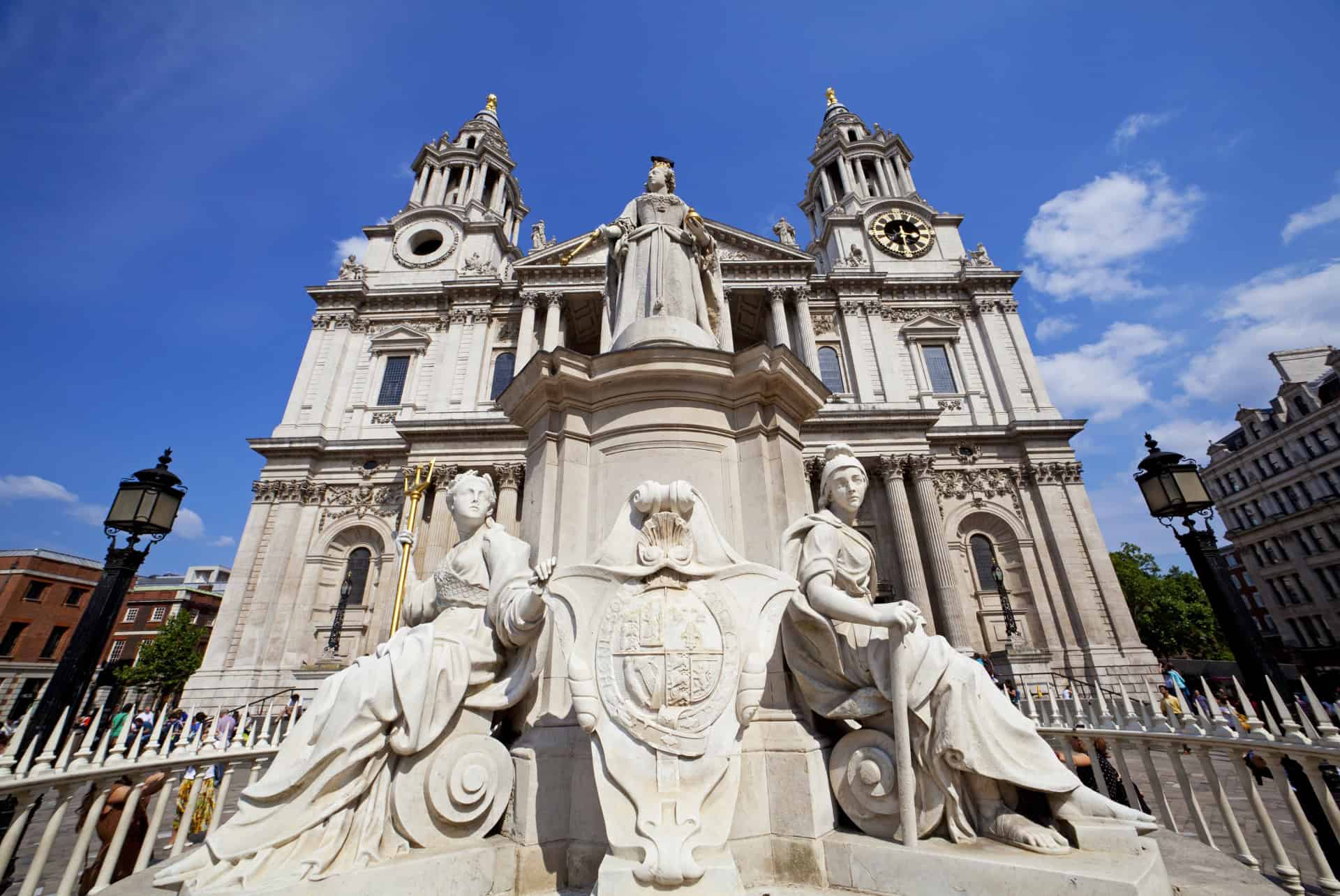 statue de la reine anne