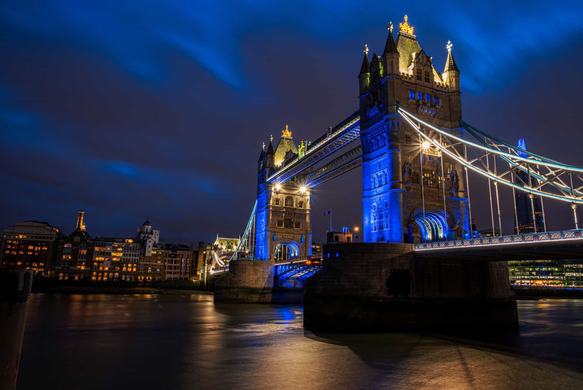 tower bridge nuit