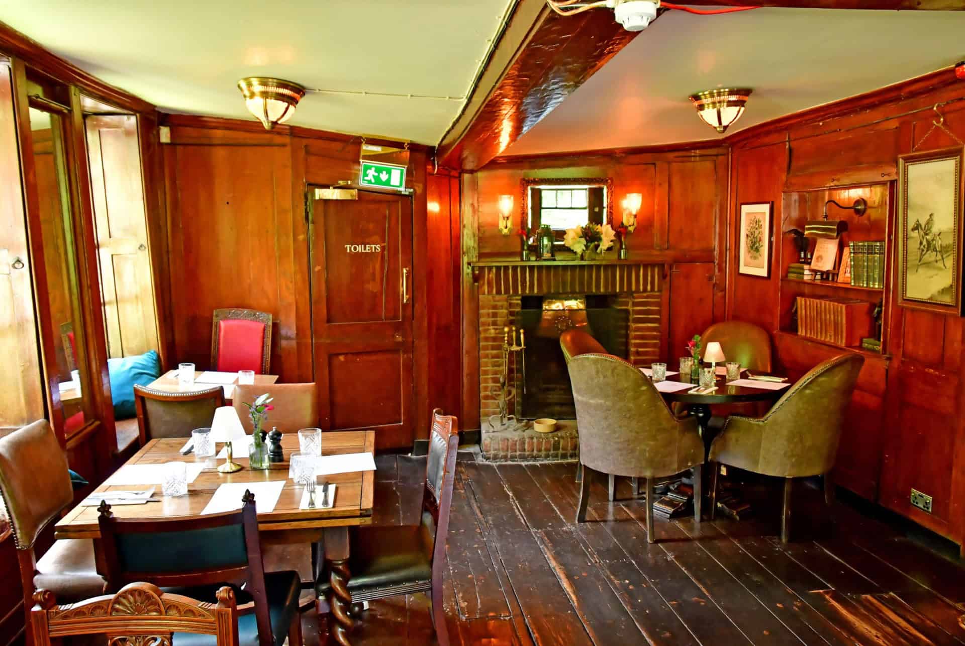 the spaniards inn pub