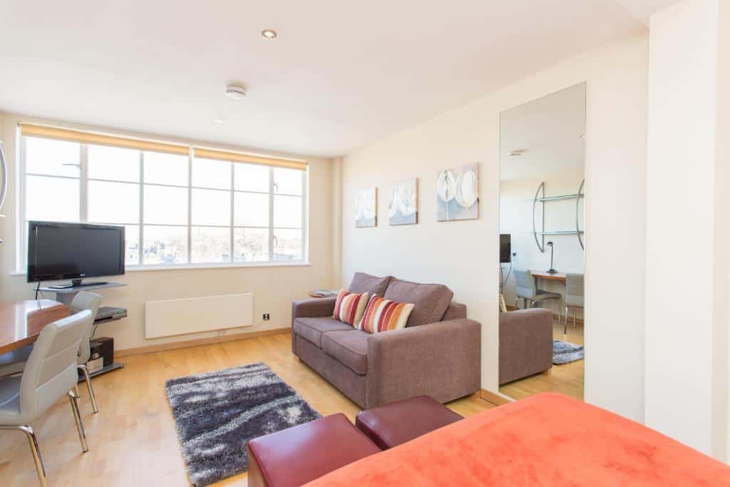 roland house roland house