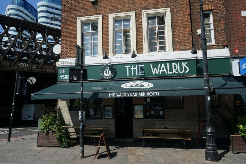 the walrus bar and hostel